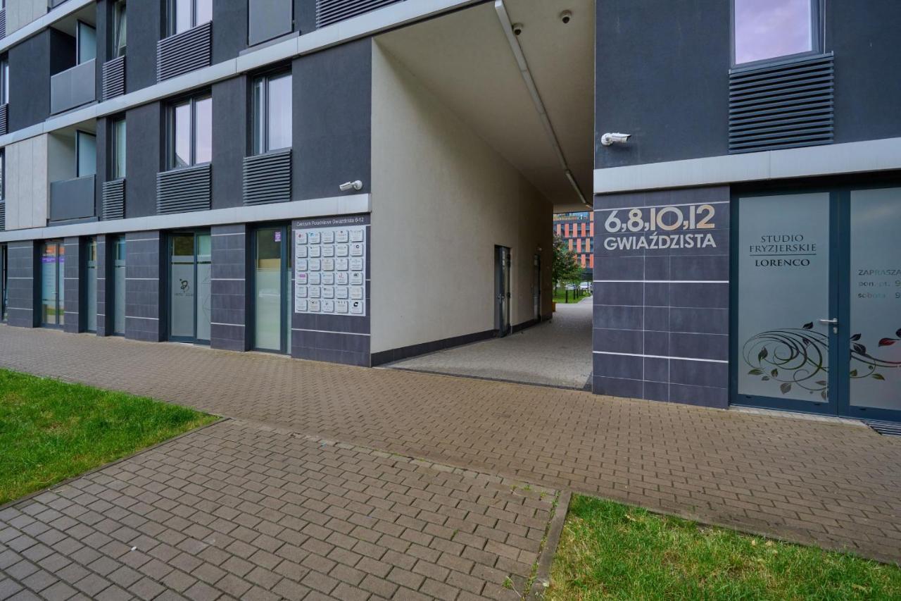 Modern Studio With Balcony For 4 Guests In Wroclaw By Noclegi Renters Luaran gambar